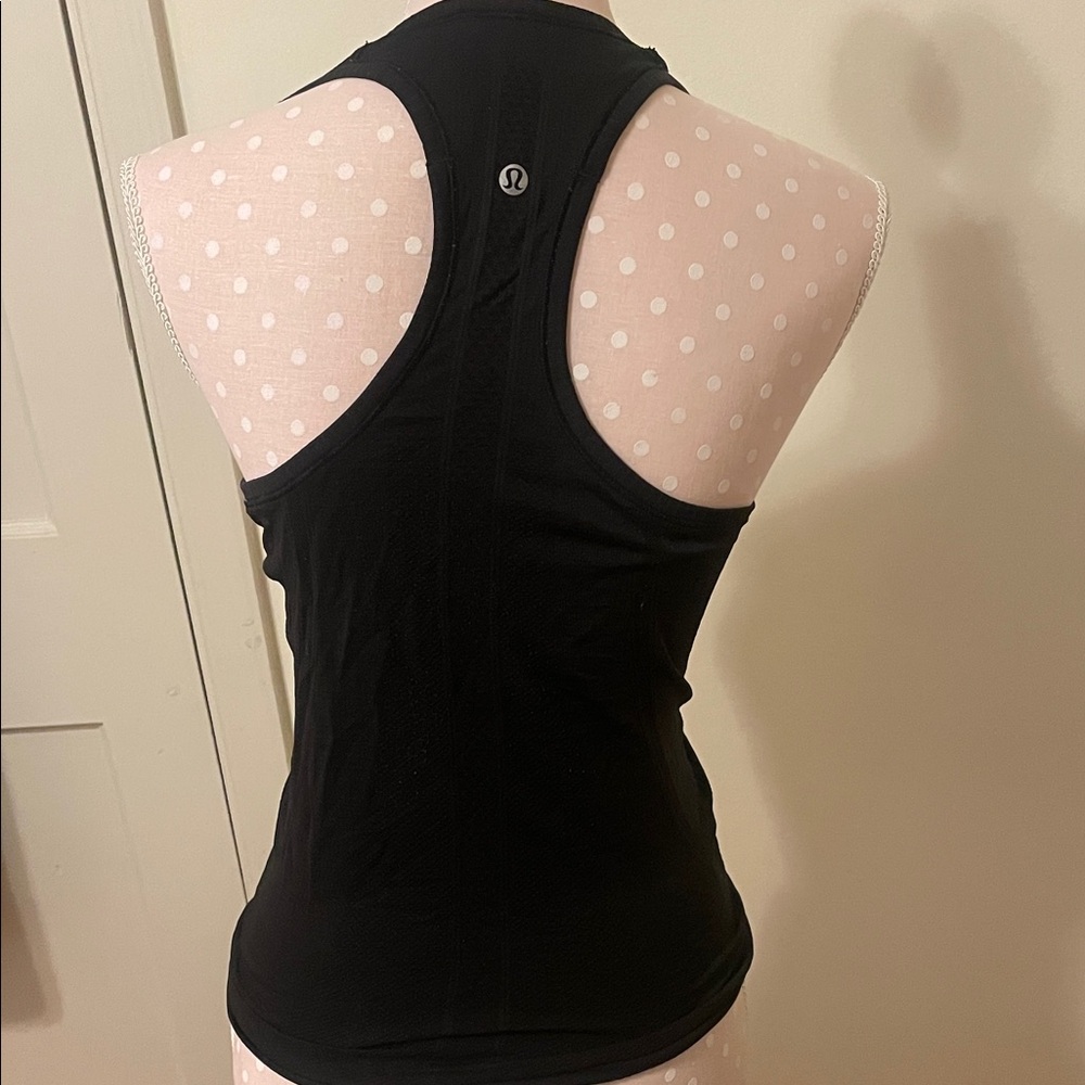 Swift Tech Lululemon  Black Women's Tank Top Size 4 - Picture 2 of 2